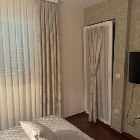 Apartmani Penavic 马卡尔斯卡 外观 照片