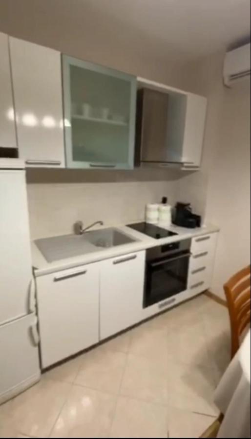 Apartmani Penavic 马卡尔斯卡 外观 照片